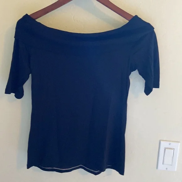 ❗️LAST CHANCE❗️Anthropologie Ett Twa Patchett Top Off Shoulder Tee Black XS - Picture 6 of 6